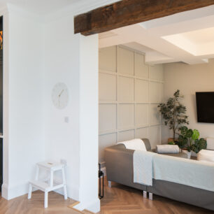 High end home featuring MDF mouldings