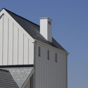 Coastal house featuring SAM Trimax cladding in white